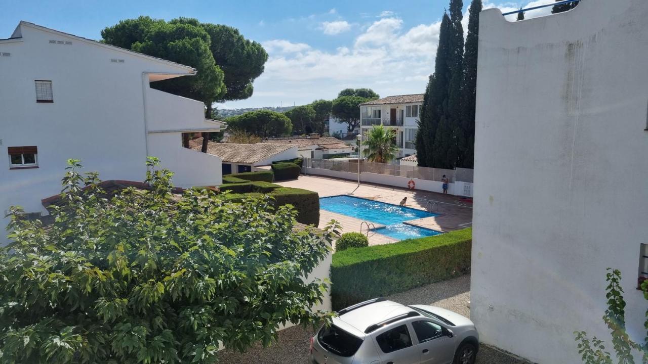 Familiar Con Piscina Y Wifi Appartement